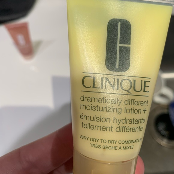 NEW 7-piece Clinique set - Picture 6 of 10